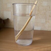 Преломление предмета в воде