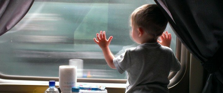 ТОР 15 игр, в которые вы можете поиграть вместе с ребенком во время путешествия на поезде